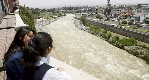 Arequipa: 45 vertimientos que contaminan el río Chili Arequipa: 45 vertimientos que contaminan el río Chili
