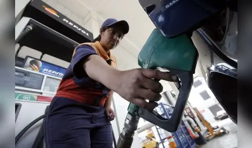 Más del 35% de grifos de Repsol no bajó el precio de sus combustibles