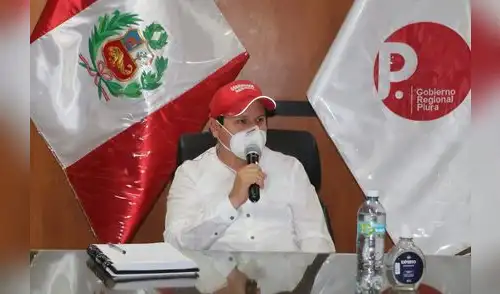 Gobernador a favor de ministra