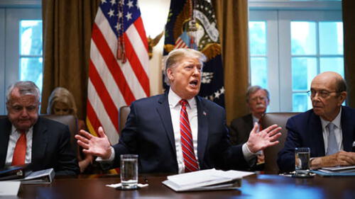 Trump sobre Maduro: “Comete un terrible error al bloquear ayuda humanitaria”