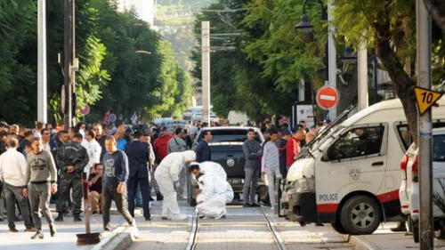 Una mujer, terrorista suicida, se hace estallar en el centro de Túnez Una mujer, terrorista suicida, se hace estallar en el centro de Túnez