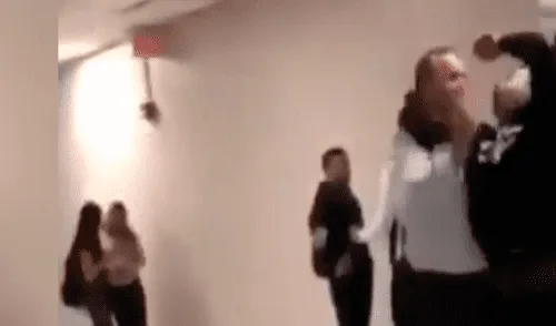 Estudiante es detenido por intentar hacerle una RKO al director de su escuela [VIDEO]