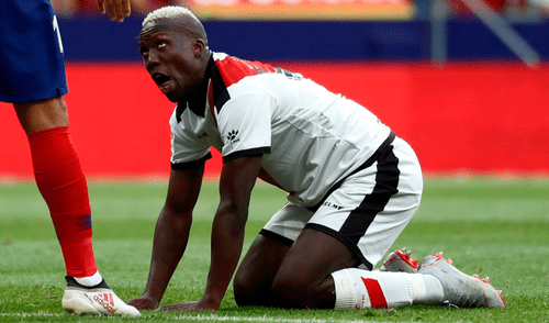 Luis Advíncula será baja en Rayo Vallecano por algunas semanas.