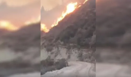 Los pobladores han intentado apagar el incendio; sin embargo, requieren más herramientas. Foto: captura / Facebook