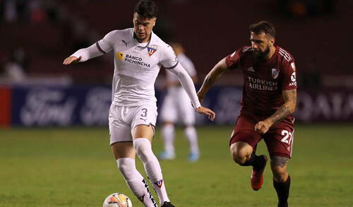 Liga de Quito aprovechó las chances que se le presentaron y concretó un 3-0 a su favor sobre River Plate. Foto: EFE.