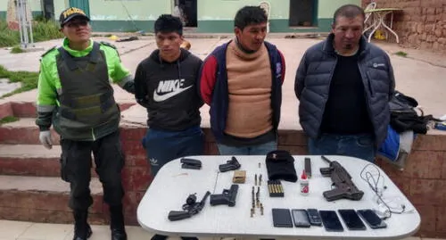 Luego de una persecución, la Policía detuvo a tres de los presuntos asaltantes.