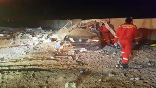 Dos hermanos mueren a bordo de camioneta que chocó mientras huía de la Policía