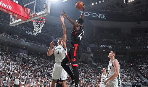 NBA: Milwaukee Bucks se ponen 2-0 en la serie tras derrotar 125-103 a los Raptors