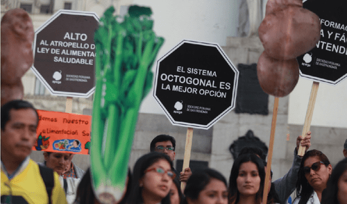 Alimentación Saludable: Vizcarra observó ley que elimina advertencias octogonales