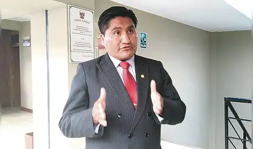 Fiscalía investiga a gobernador de Tacna, Juan Tonconi Fiscalía investiga a gobernador de Tacna, Juan Tonconi