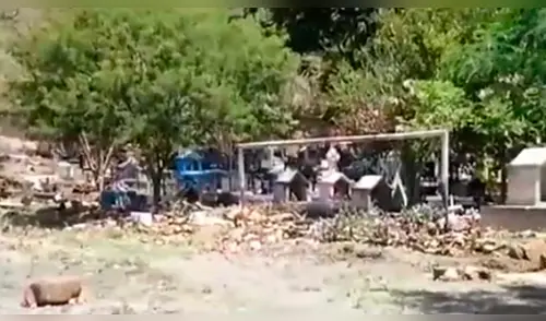 Cusco: vecinos entierran a muertos en canchita de fútbol al no haber espacio en cementerio [VIDEO]