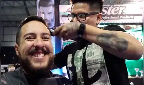 YouTuber: “El Cholo Mena” visitó épica batalla de barberos en Lima [VIDEO]