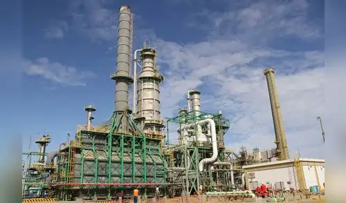 Buscan que se realice pago a proveedores de refinería Talara 