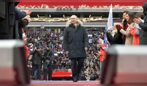 Vladimir Putin cierra campaña presidencial exhortando a rusos a votar