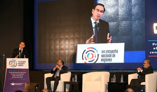 Vizcarra afirma que Proyecto Educativo Nacional estará listo en el 2019 o 2020