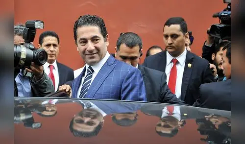 Lombardi pide suspender a Heresi de bancada PPK por audio con Hinostroza Lombardi pide suspender a Heresi de bancada PPK por audio con Hinostroza