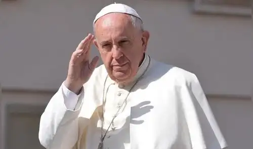 Papa Francisco confirma que viajará a Egipto pese a ataques