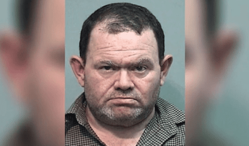 Trabajaba como ‘Papá Noel’ alegrando a niños, pero mató y enterró a sus hijos en jardín