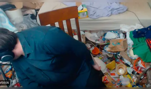 YouTube viral: Adicto a los videojuegos no limpiaba su cuarto desde el 2005 y halla aterradoras criaturas [VIDEO]