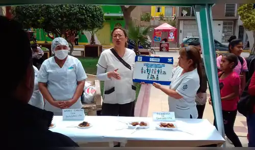 Realizan feria informativa por semana de lucha contra la anemia en Lambayeque