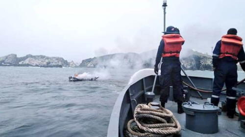 Se registra incendio de un yate en balneario Santa María [VIDEO]