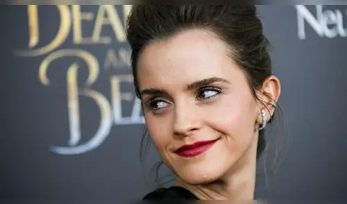 Instagram: fotos de Emma Watson y Chord Overstreet confirman su amor 