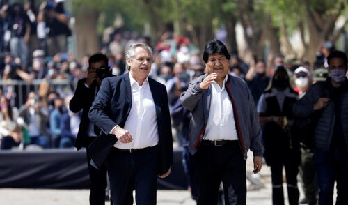 Evo Morales y Alberto Fernández se despidieron con gran afecto a la salida del exmandatario de territorio argentino. Foto: Reuters