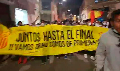 Hinchas recorrieron las principales calles de la ciudad. Foto: captura de video Hinchas de Atlético Grau