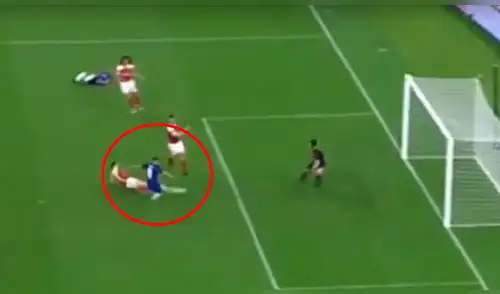 Chelsea vs. Arsenal: Eden Hazard de volea pone el 4-1 [VIDEO]