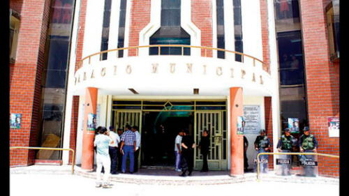 Bloquean cuentas de comuna de JLO por deudas con Sunat Bloquean cuentas de comuna de JLO por deudas con Sunat