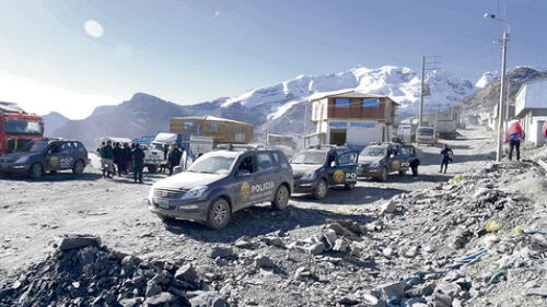 Ladrones irrumpen en mina de La Rinconada y desatan balacera Ladrones irrumpen en mina de La Rinconada y desatan balacera