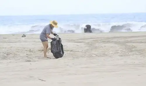 Sacando pecho por nuestras playas