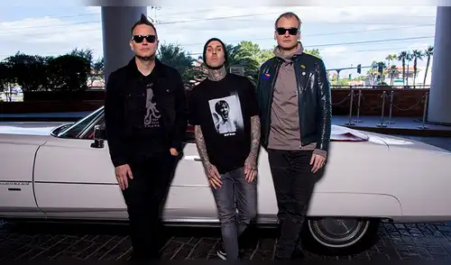 Travis Barker, baterista de Blink 182, hospitalizado por graves problemas de salud