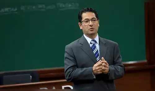 Salvador Heresi rechaza responsabilidad por gastos injustificados en San Miguel Salvador Heresi rechaza responsabilidad por gastos injustificados en San Miguel