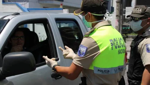 Conoce aquí todo sobre el formulario de solicitud de salvoconducto en Ecuador. Foto: EFE. Conoce aquí todo sobre el formulario de solicitud de salvoconducto en Ecuador. Foto: EFE.