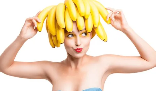 DIY: Mascarilla de plátano para el cabello seco y dañado
