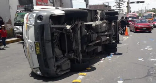 Accidente de tránsito se produjo este lunes en la avenida La Marina en el Cercado de Arequipa.