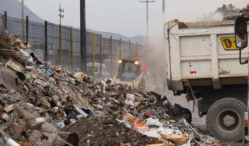 El Agustino: recogen más de 500 toneladas de desmonte y basura