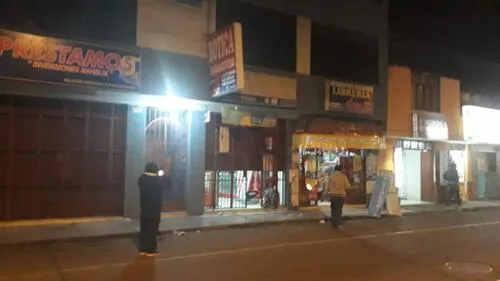 Bandidos armados asaltan botica y agente BCP en el cercado de Tacna