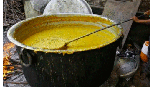 Niña muere tras caer a una olla hirviendo mientras la cocinera tenía los audífonos puestos