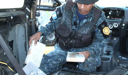  Junín: Arrestan a 6 narcotraficantes que transportaban cargamento de cocaína a Lima