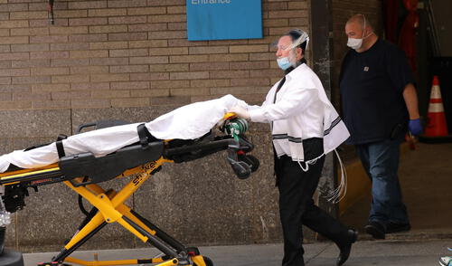 EE. UU. registra más de 300.000 casos de coronavirus y unos 8.000 muertos. Foto: AFP.
