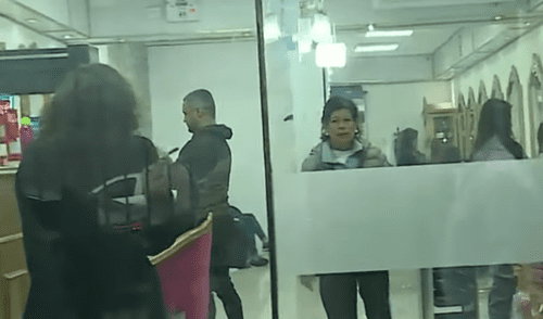 Clientas denuncian que sus cabellos han quedado maltratados.