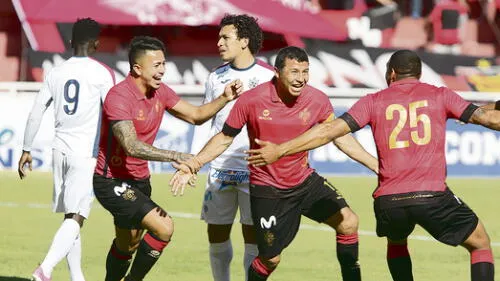 "Cachete" Zúñiga se despidió del fútbol profesional y del Melgar anotando gol