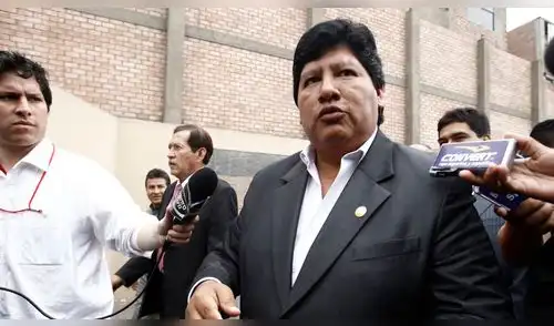 Fiscalía solicita 2 años de prisión preventiva para Edwin Oviedo Fiscalía solicita 2 años de prisión preventiva para Edwin Oviedo