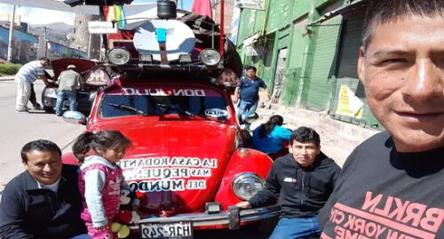 Peruano que recorre Sudamérica en pequeña casa rodante llegó a Cusco.