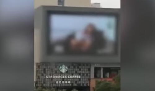 YouTube: empleado proyectó por error película porno en pantalla de publicidad YouTube: empleado proyectó por error película porno en pantalla de publicidad