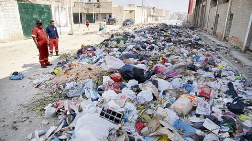 Chiclayo: Fiscalía investiga a funcionarios por problema de basura en JLO Chiclayo: Fiscalía investiga a funcionarios por problema de basura en JLO
