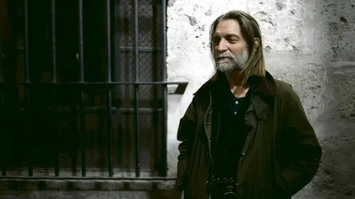 de visita. El francés  estuvo en la Alianza Francesa y el centro Alfonso Ugarte