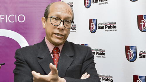 Arequipa: Franz Grupp señala que su retiro tuvo matiz político Arequipa: Franz Grupp señala que su retiro tuvo matiz político